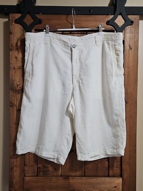 Armani Collezioni White Relaxed Fit Bermuda Shorts W40